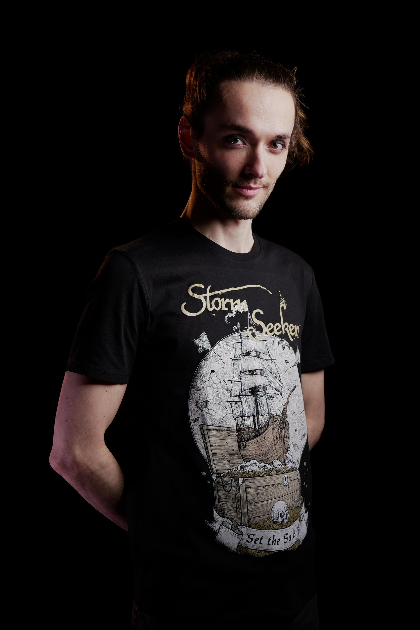 Storm Seeker - T-Shirt „Set The Sails“ Unisex