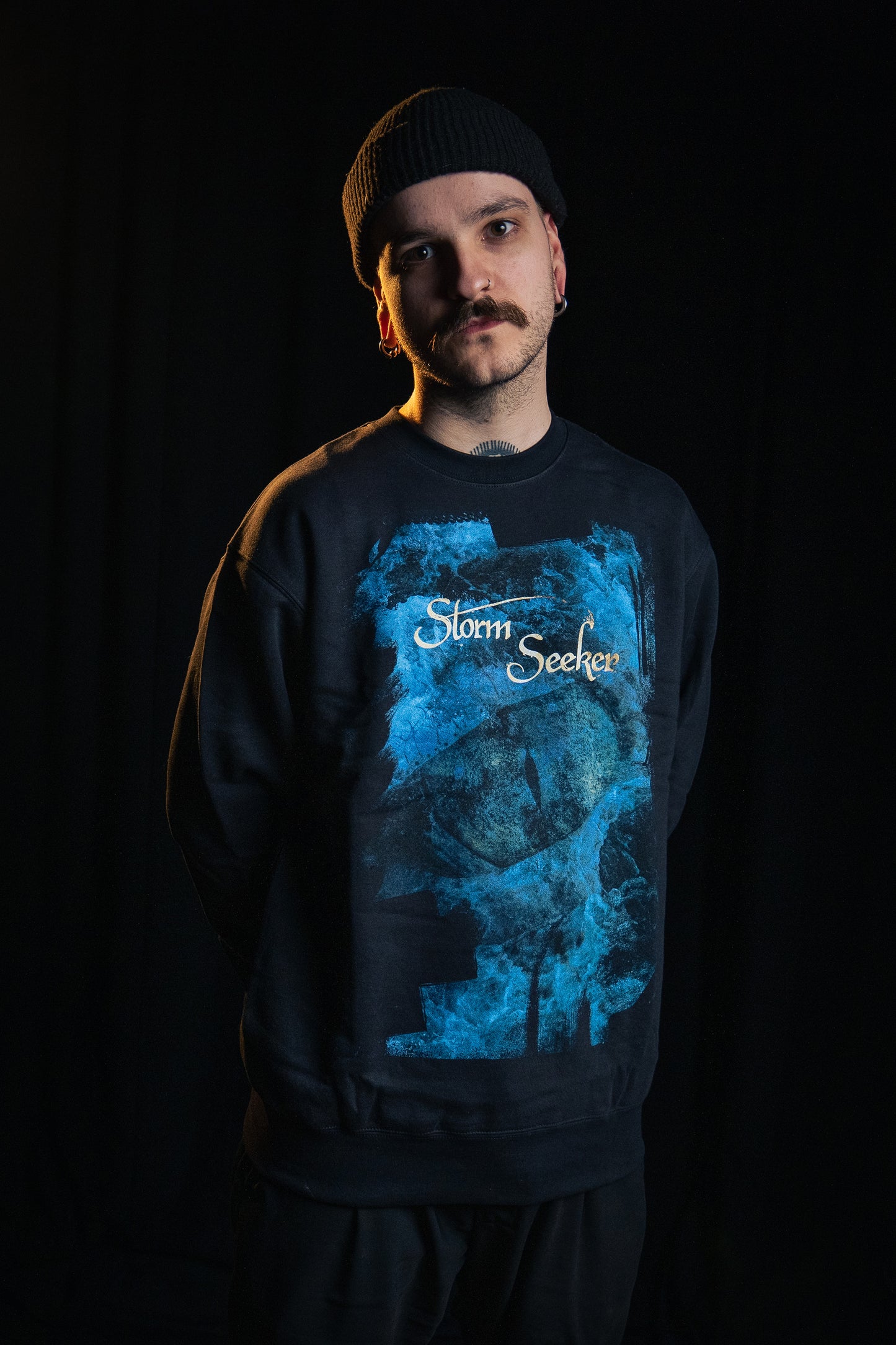 Storm Seeker - Sweater „Beneath in the Cold“ Unisex