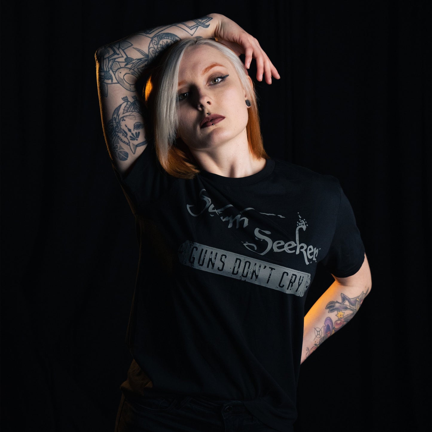Storm Seeker - T-Shirt „Guns Don’t Cry“ Women